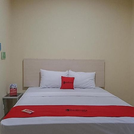 Reddoorz Near Kantor Walikota Bontang Nyerakat Buitenkant foto