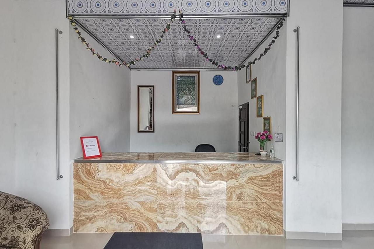 Reddoorz Near Kantor Walikota Bontang Nyerakat Buitenkant foto