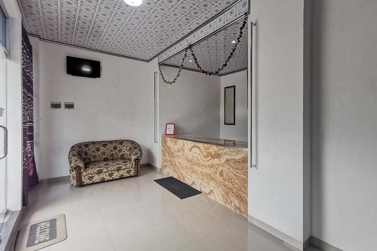 Reddoorz Near Kantor Walikota Bontang Nyerakat Buitenkant foto