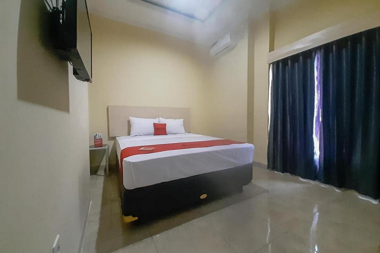 Reddoorz Near Kantor Walikota Bontang Nyerakat Buitenkant foto